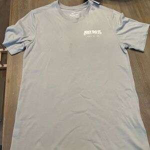 New Nike Men’s Dri-Fit Tee - Size Small